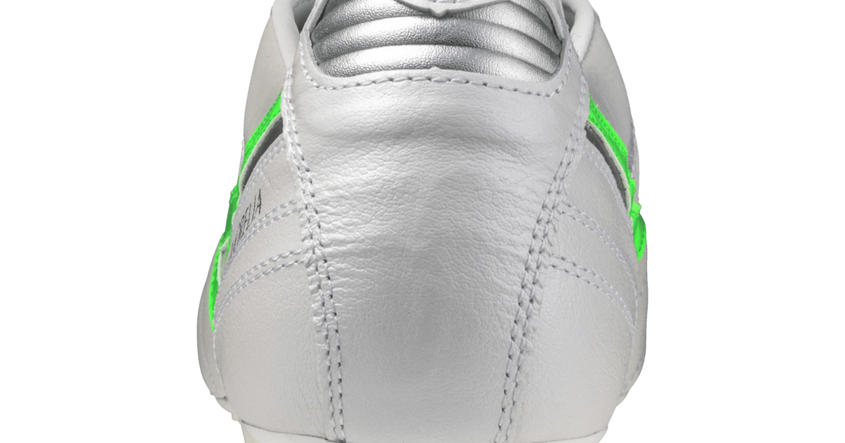 Morelia II Japan FG - Frontier Pack (P1GA250137) | Ultra