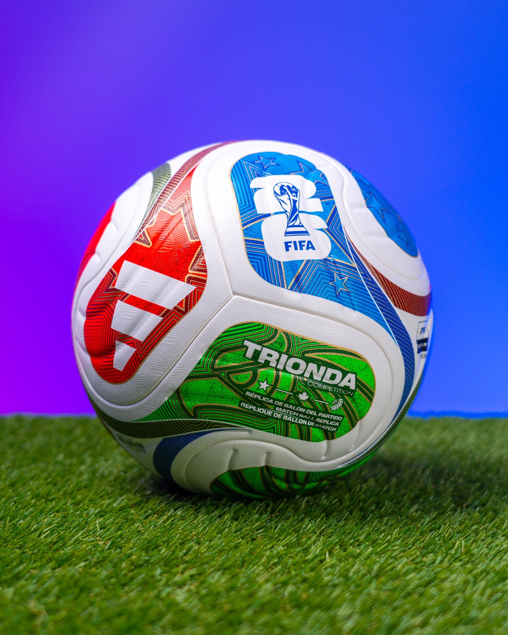 UltraFootball_2026_Footballs-12.jpg