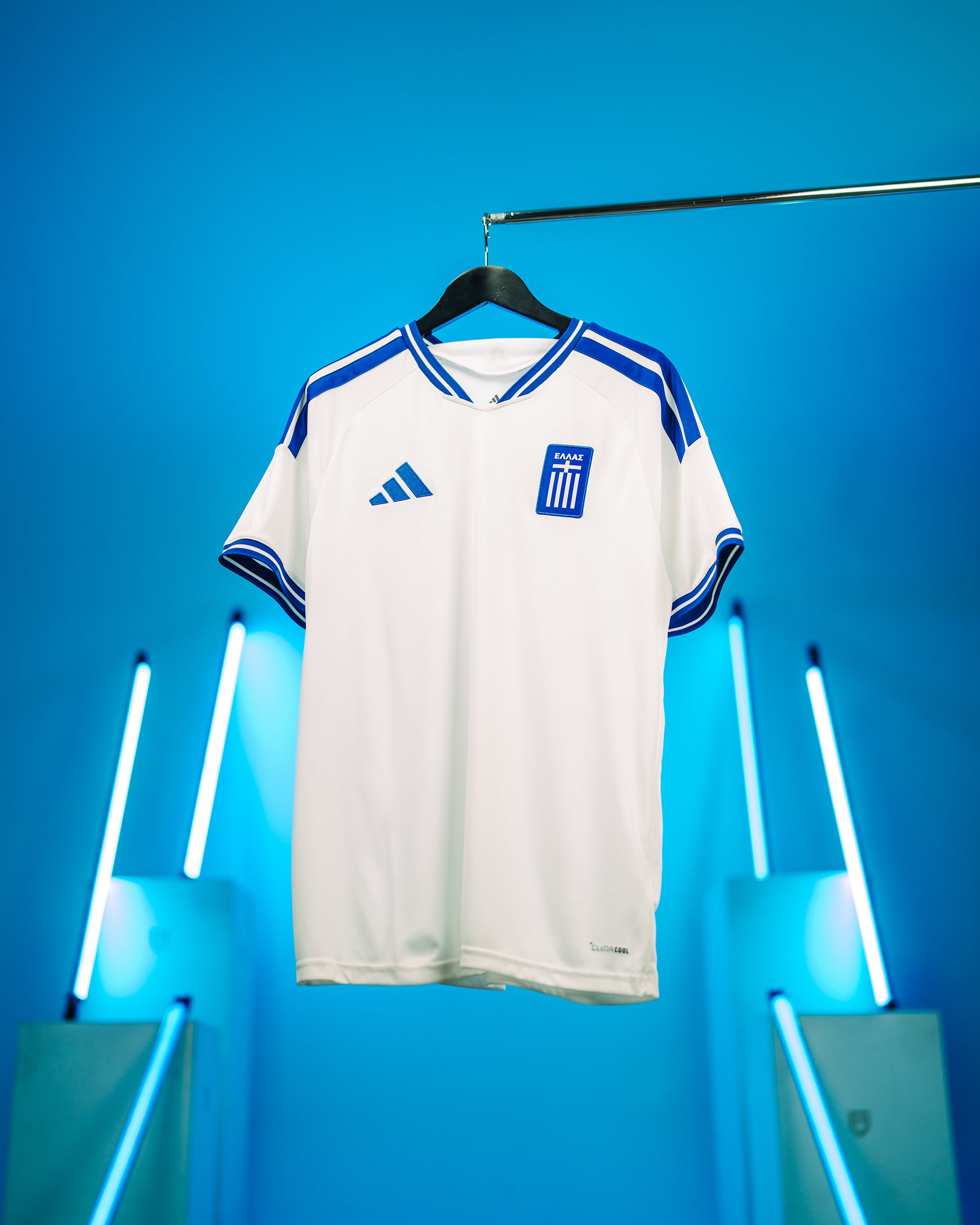 UltraFootball_Greece_Home_26-1_3.jpg