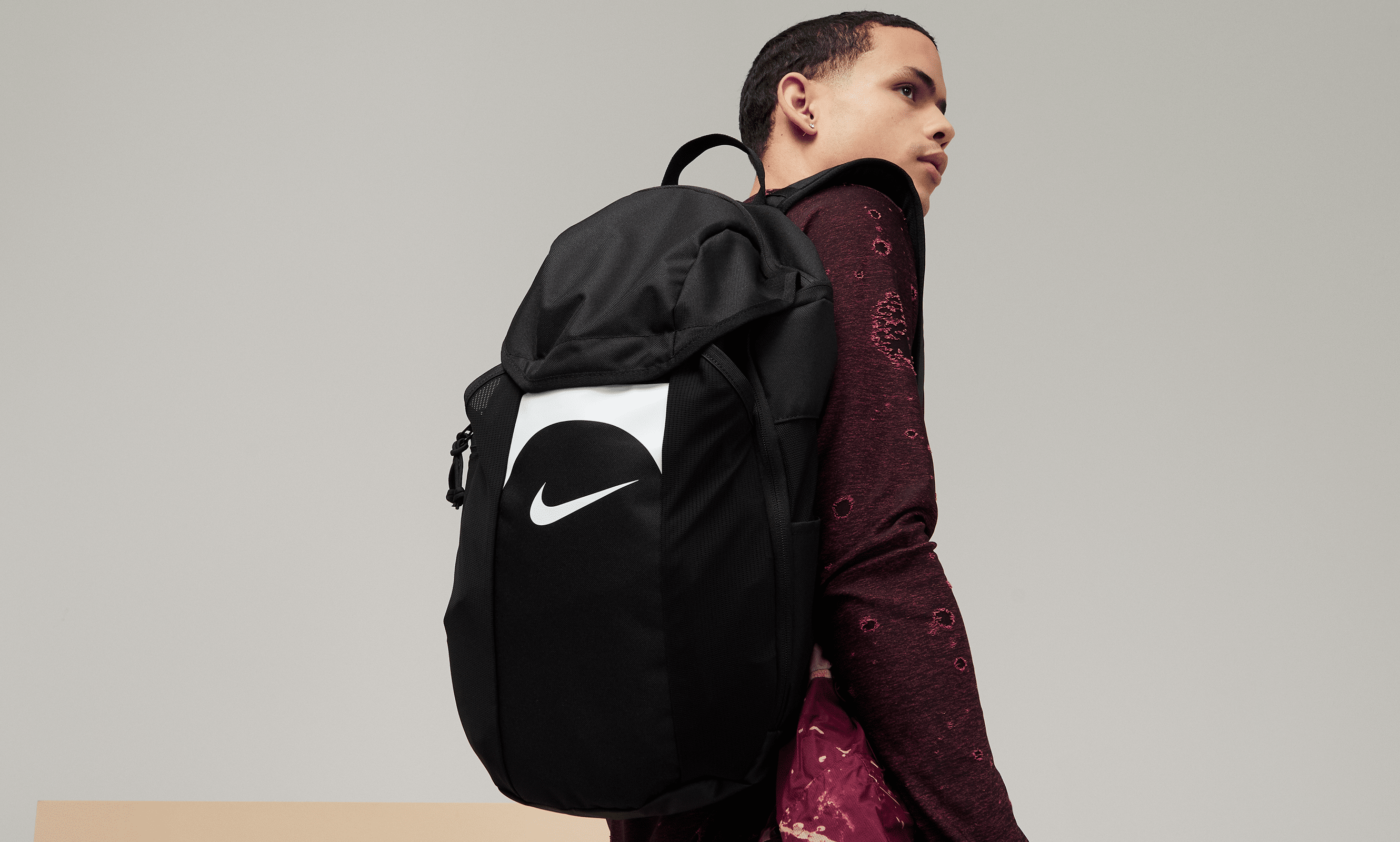 Academy Team Backpack 30L (DV0761-011) Teamwear Bags Nike