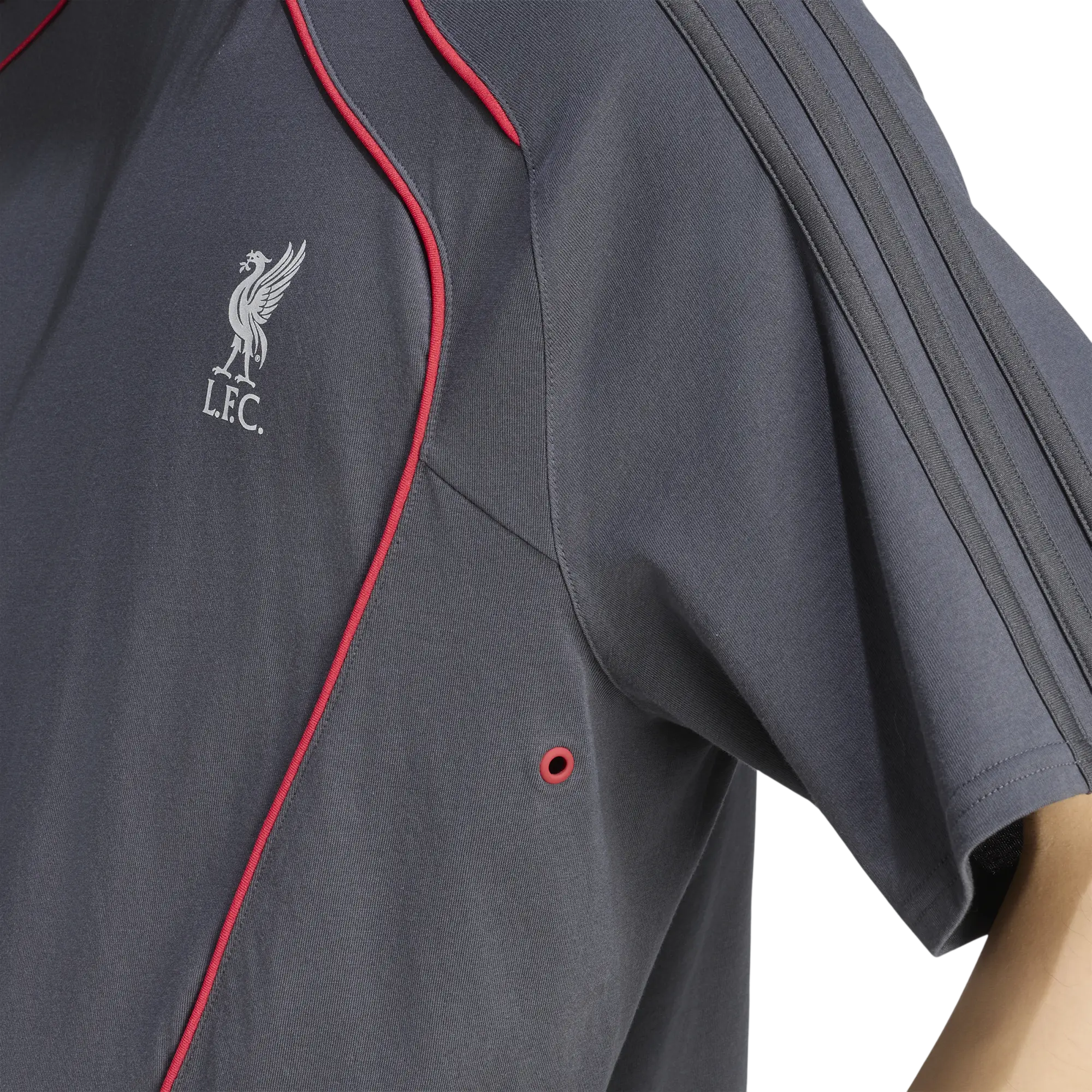 Liverpool FC Spacer Teamgeist 26 T-Shirt (KX7702)