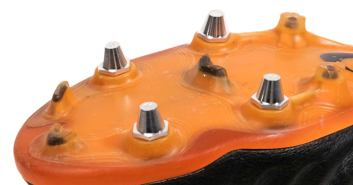 Universal Style Soft Ground Studs (STUDSFR-SILVER)â Ultra Football