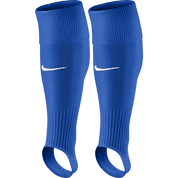 MELBOURNE UNIVERSITY SC Nike Performance Stirrup MELBOURNE UNIVERSITY SC Nike Club Zone